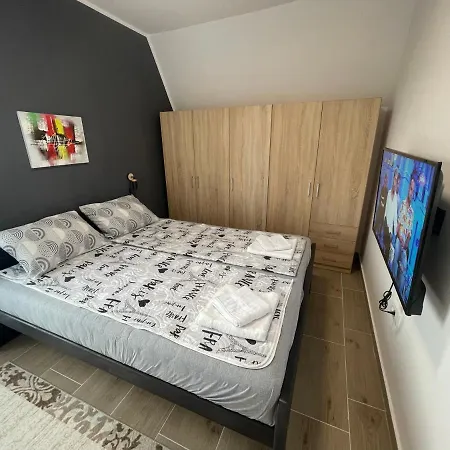 Damar Apartment